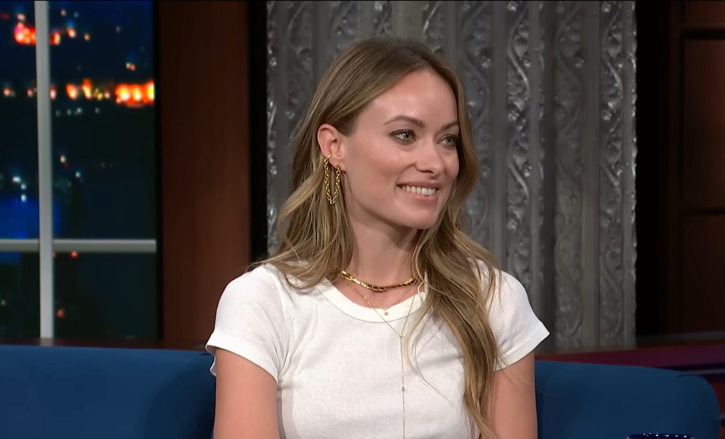 Olivia Wilde πιο wild από ποτέ: Τόπλες σε φωτογράφιση, απαντά για την κόντρα της με την Florence Pugh και αποκαλεί «μαλ..α» τον LaBeouf