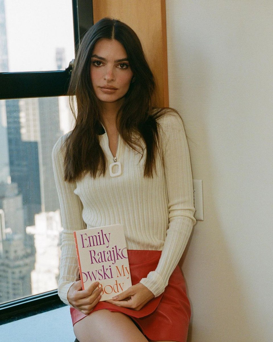 Emily Ratajkowski: Είναι σχέση με τον πρώην της πρώην (;) φίλης της