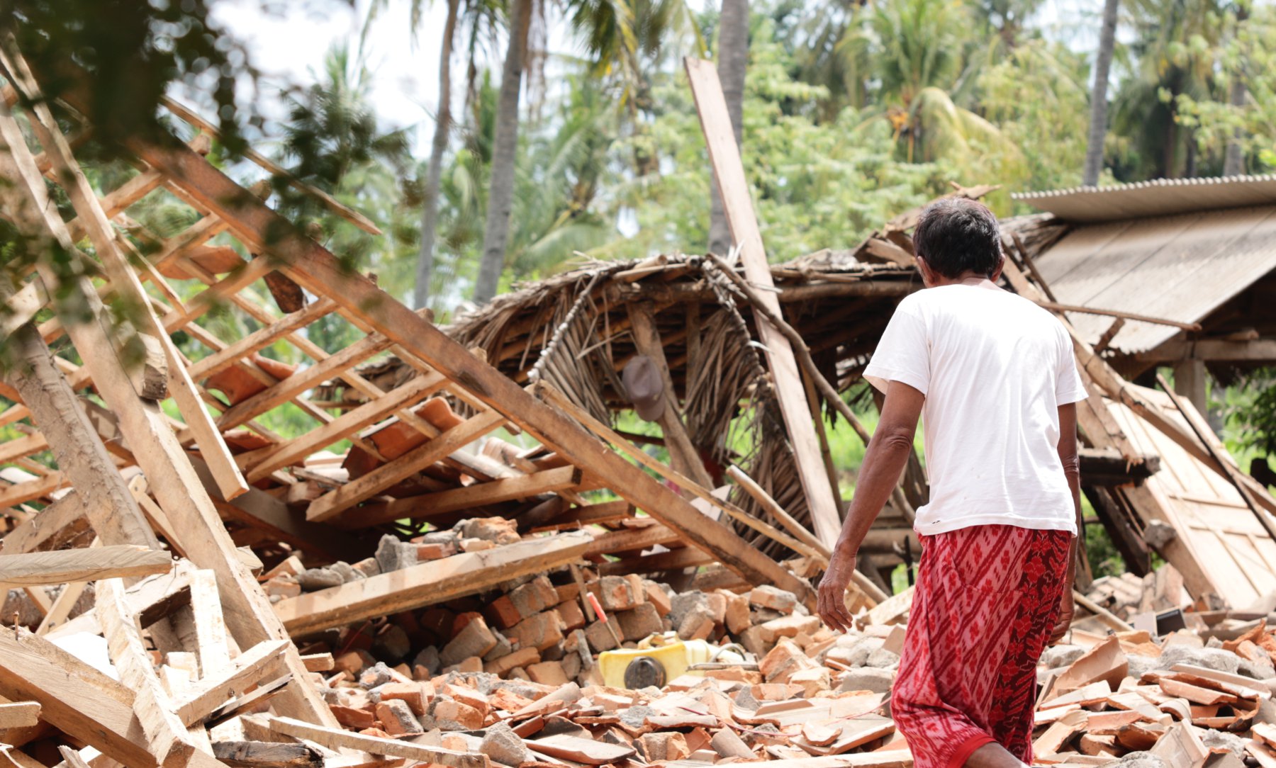 Ινδονησία: Στους 162 οι νεκροί από τον σεισμό – Πάνω από 5.000 άνθρωποι έχουν αφήσει τα σπίτια τους