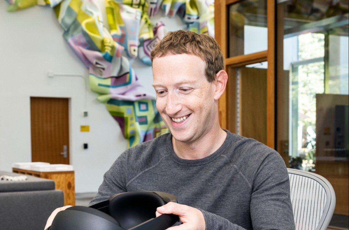 Στο δρόμο που χάραξε ο Musk: Ο Mark Zuckerberg θα ανακοινώσει χιλιάδες απολύσεις σε Facebook και Instagram