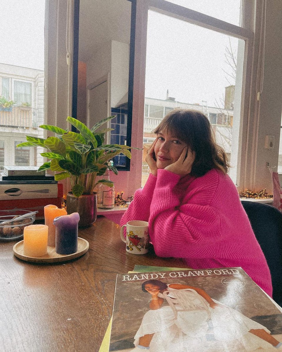 Κλέλια Ανδριολάτου για Παπακαλιάτη: «Με έψαξε στο Instagram και μου ζήτησε να πιούμε καφέ»