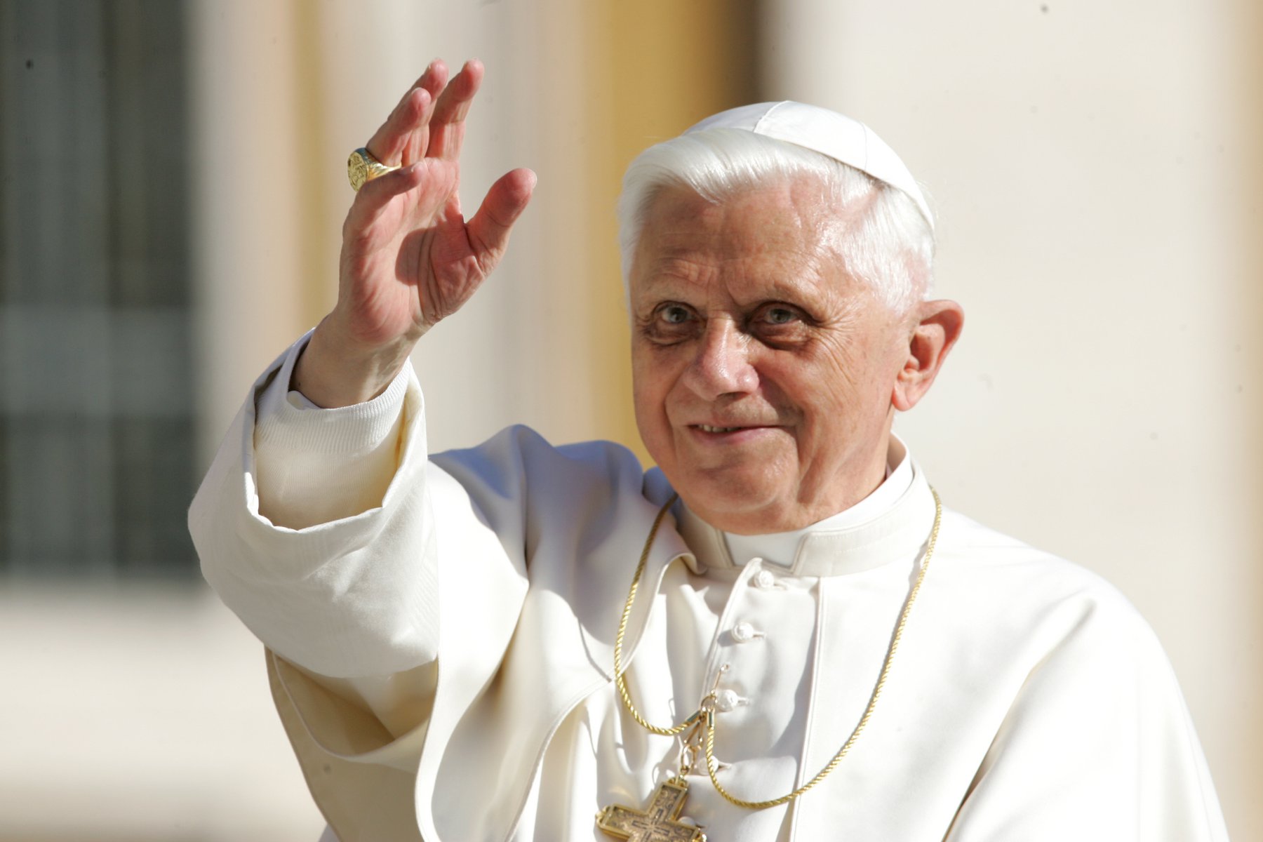 Πέθανε ο Πάπας Βενέδικτος σε ηλικία 96 χρονών – Ο αμφιλεγόμενος βίος του