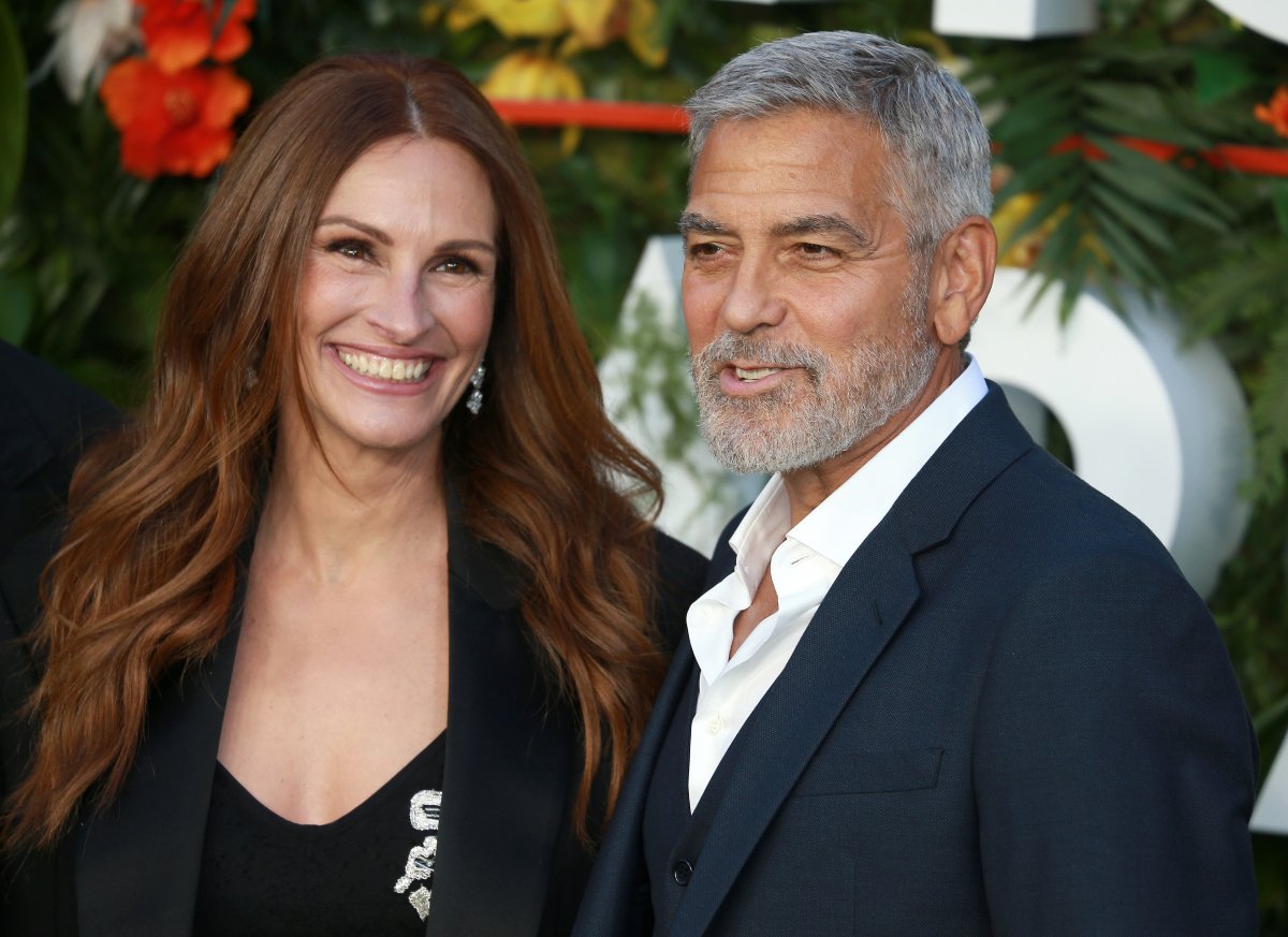 Η έκπληξη της Julia Roberts: Φόρεσε ένα φόρεμα με πολλή… δόση George Clooney πάνω του