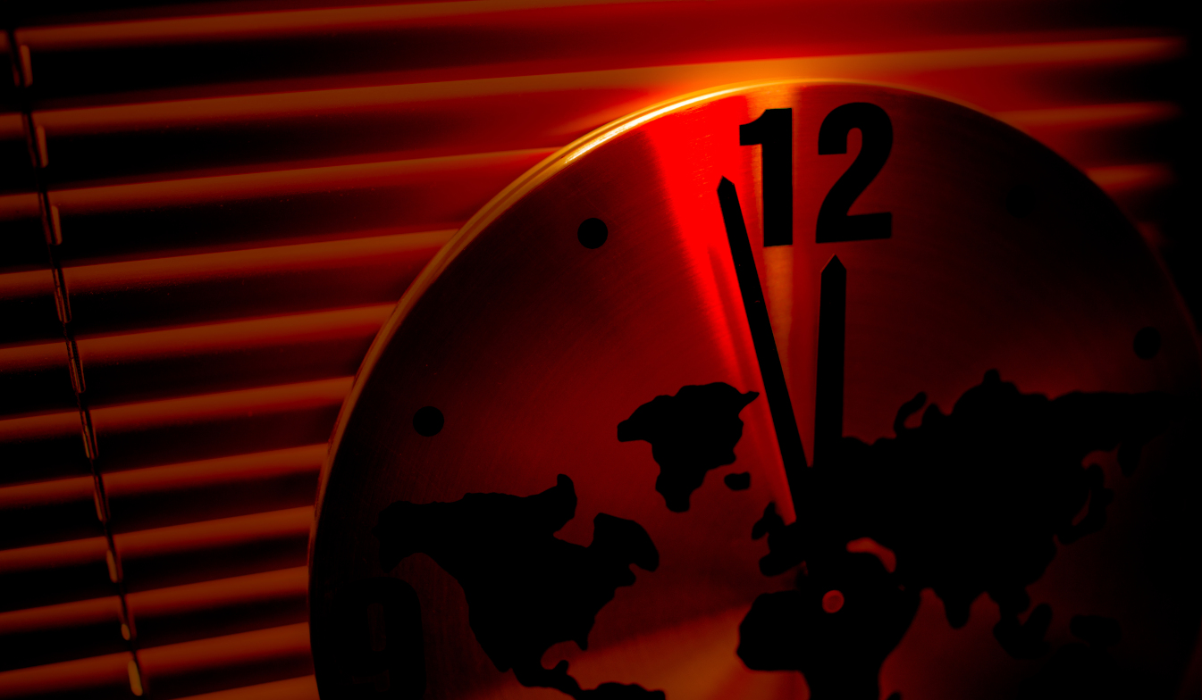 Ευχάριστα νέα: Το Ρολόι της Ημέρας της Κρίσης πλησιάζει τα μεσάνυχτα – Όταν δείξει «ακριβώς» θα αφανιστεί το ανθρώπινο είδος