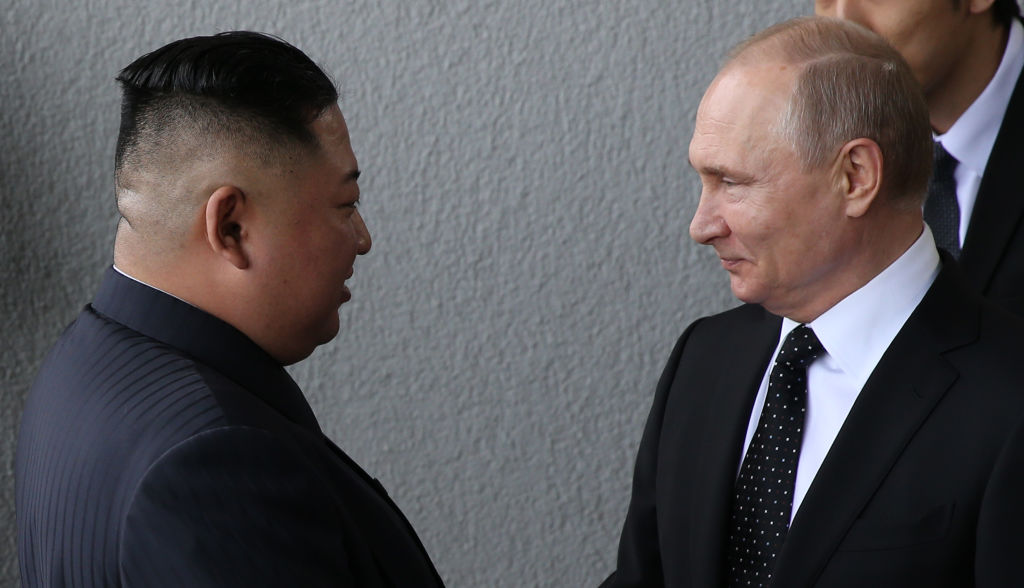 Κιμ Γιονγκ Ουν σε Πούτιν: «Μαζί στη μάχη κατά του ιμπεριαλισμού»