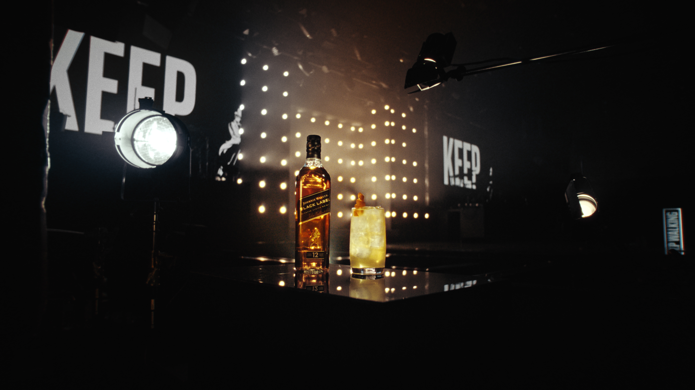 Το Johnnie Walker και ο Κωνσταντίνος Αργυρός συνοδεύουν τις νύχτες μας Johnnie Walker