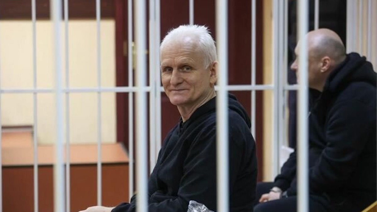 Λευκορωσία | Φυλακίστηκε ο βραβευμένος με Νόμπελ Ειρήνης, Αλές Μπιαλιάτσκι