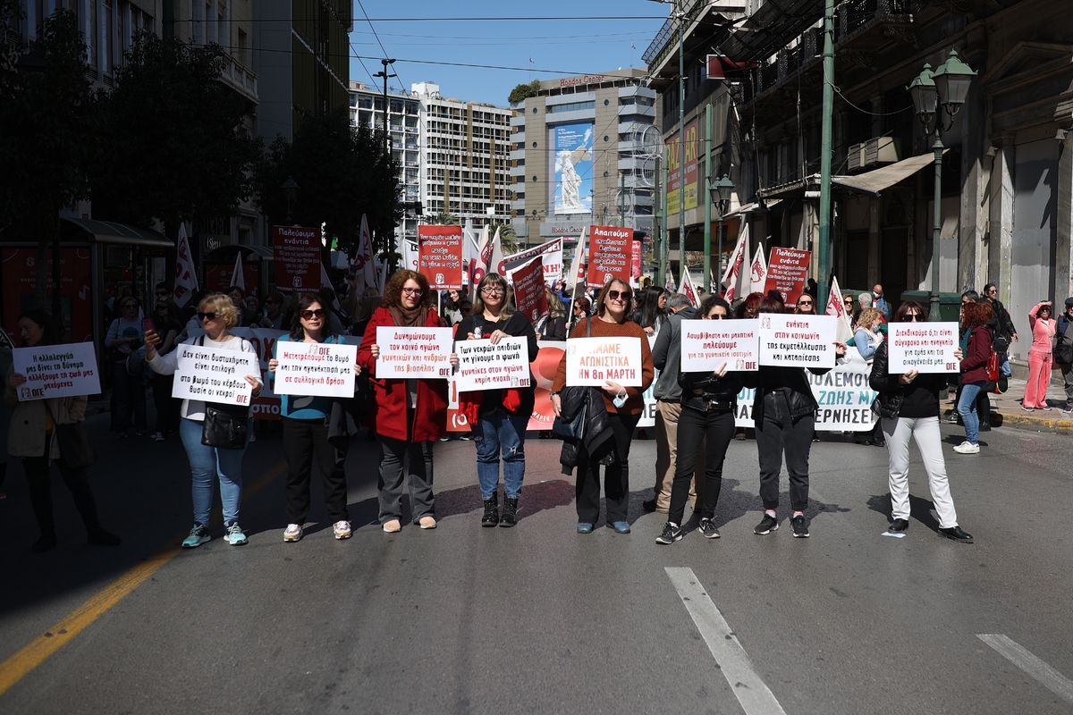 «Χειρόφρενο» σηκώνουν οι οδηγοί ταξί