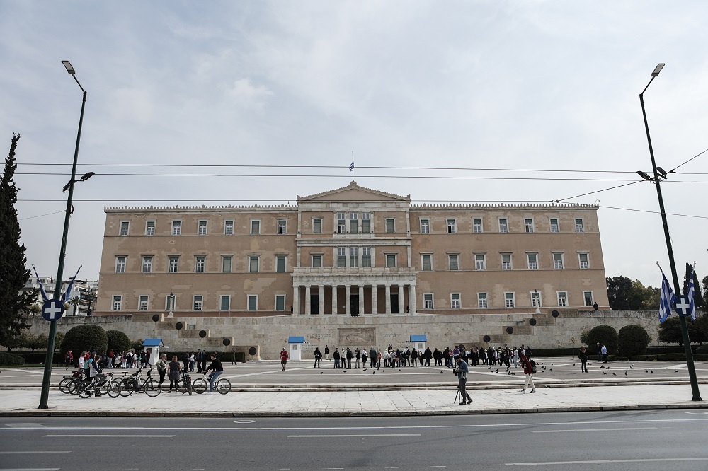 Κατώτατος μισθός: 12 ερωτήσεις-απαντήσεις για το καθαρό ποσό, τα επιδόματα και το αφορολόγητο όριο