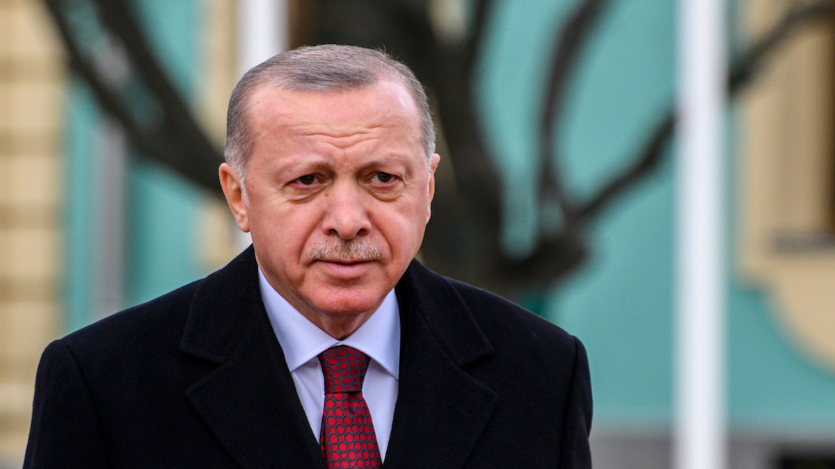 Economist: «Mια ειρηνική εκδίωξη του Ερντογάν θα έδειχνε στους απανταχού δημοκράτες ότι οι ισχυροί μπορούν να ηττηθούν»