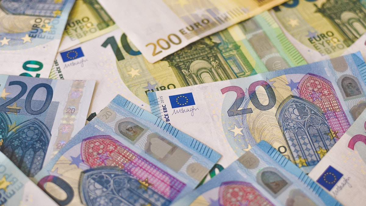 Κατώτατος μισθός | «Δεν θα φτάσει τα 800 ευρώ» είπε ο Χατζηδάκης