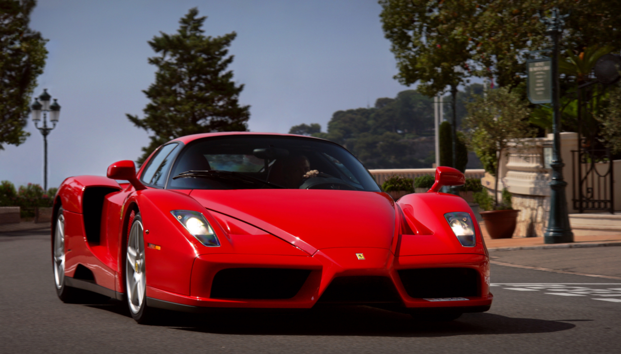 Μια Ferrari Enzo του… κουτιού βγαίνει στο σφυρί