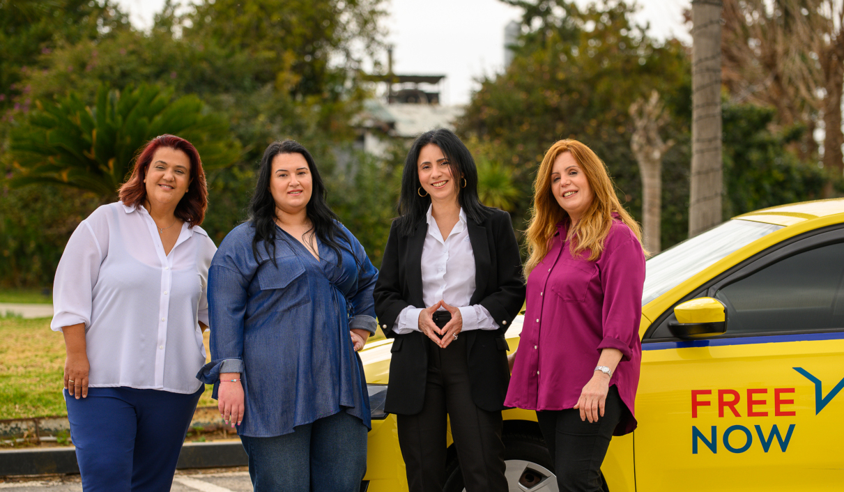 Η FREENOW τιμά τις γυναίκες της: 3 οδηγοί ταξί θηλυκού γένους γράφουν τη δική τους οδική ιστορία κάθε μέρα