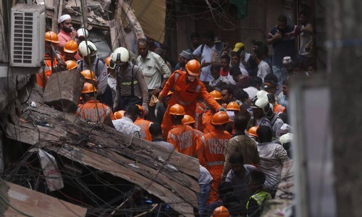 Τρεις νεκροί και έξι τραυματίες από κατάρρευση κτηρίου στην Ινδία