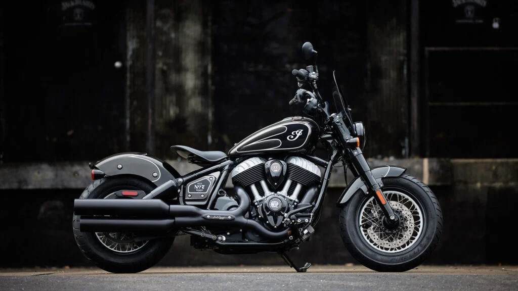 Jack Daniels Indian Chief Bobber Dark Horse: Μια μηχανή να την «πιεις στο ποτήρι»