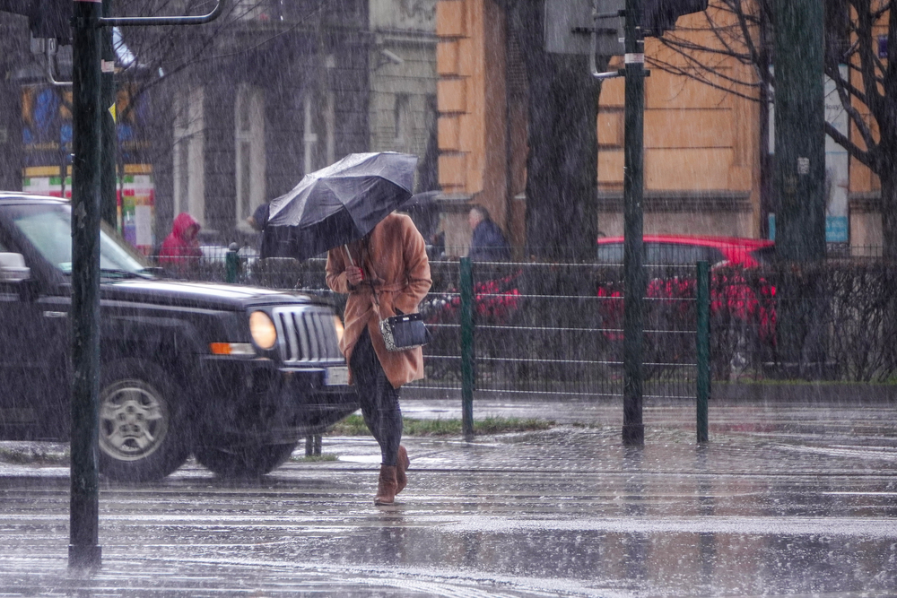 Καιρός: Επανέρχεται ο χειμώνας – Για βροχές, καταιγίδες και χιόνια προειδοποιεί ο Μαρουσάκης