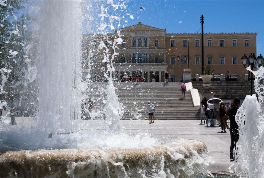 «Έρχεται» τρελός… καιρός με μεγάλη άνοδο της θερμοκρασίας και μετά καταιγίδες