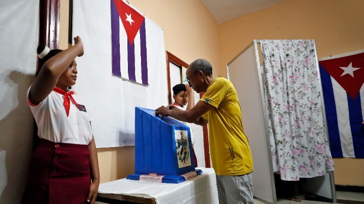 Αυξημένη η συμμετοχή στις βουλευτικές εκλογές στην Κούβα