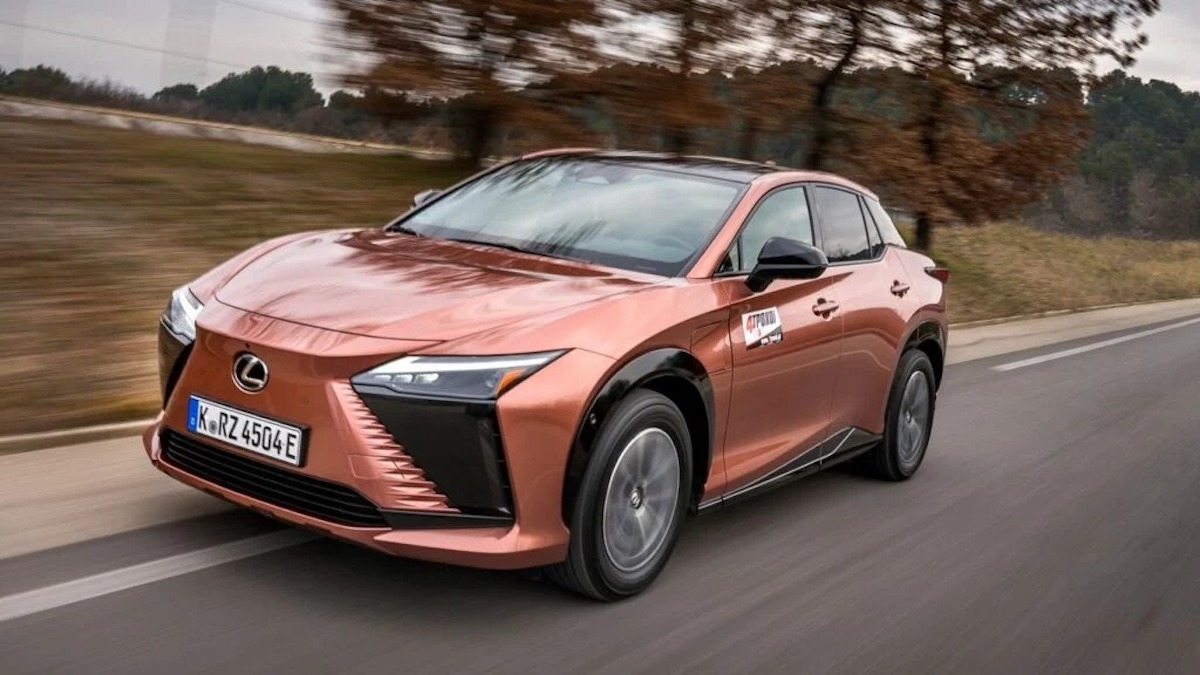 Lexus RZ 450e | O δρόμος του μεταξιού