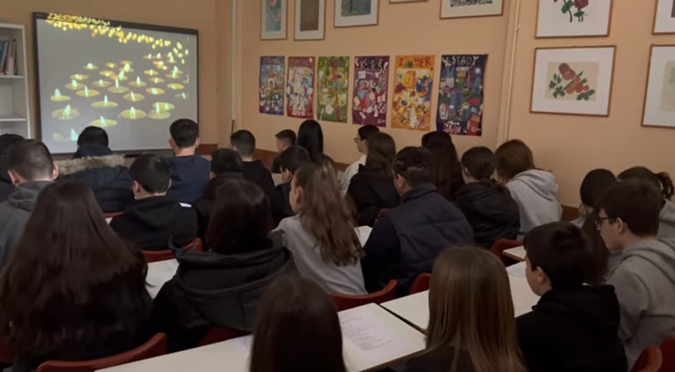 Μαθητές διασκεύασαν το «Φιλαράκι» της Βόσσου για την τραγωδία στα Τέμπη