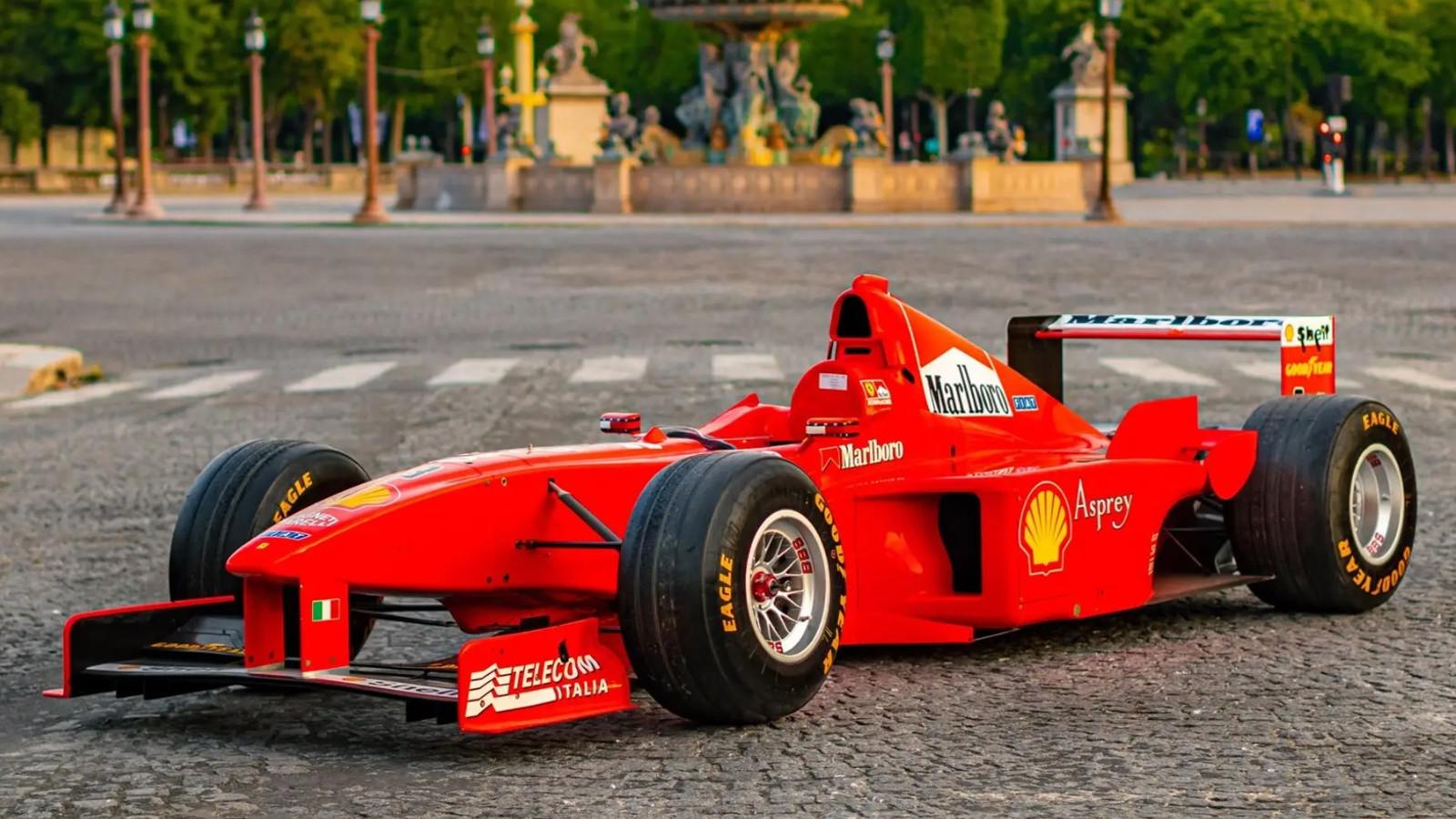 Formula 1: Επανεξέταση της ποινής του Sainz ζητά η Ferrari