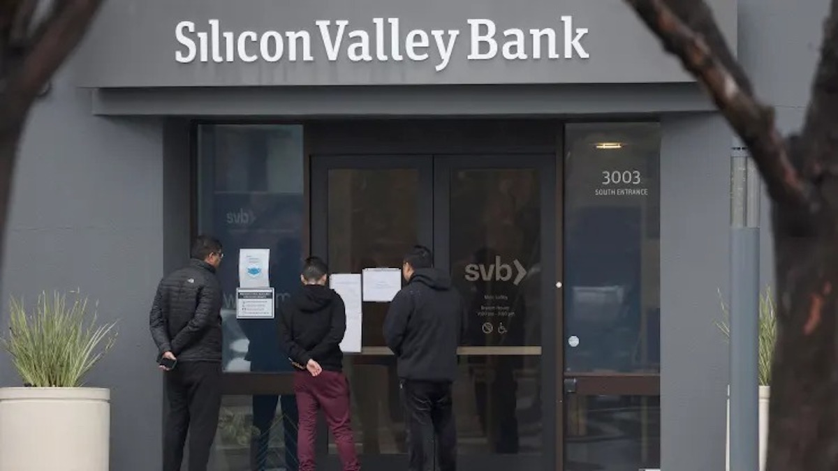 Silicon Valley Bank | Κατατέθηκε η πρώτη μήνυση για απάτη κατά του CEO, Γκρεγκ Μπέκερ