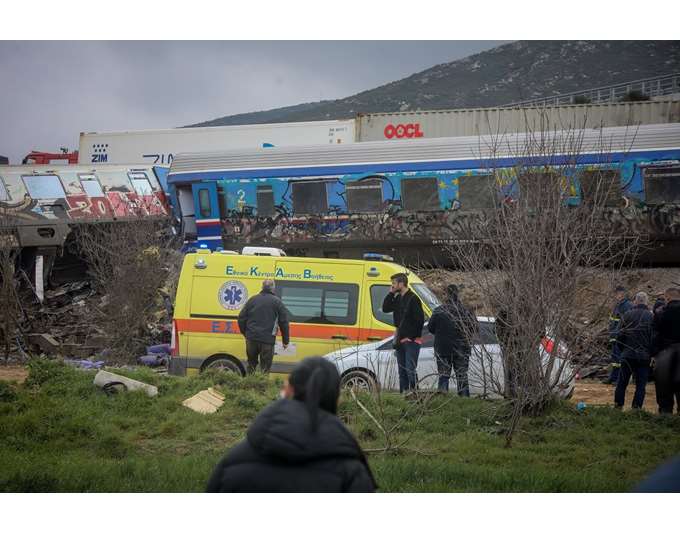 Σύγκρουση τρένων στα Τέμπη: Δημοσία δαπάνη οι κηδείες των θυμάτων