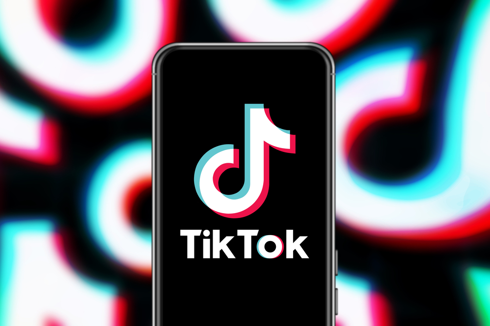 TikTok: Μπαίνει στον ανταγωνισμό με αναρτήσεις κειμένου