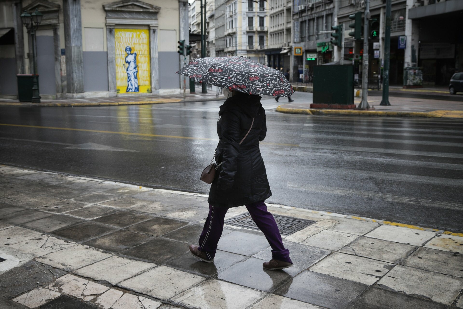 Καιρός: Βροχές και πτώση θερμοκρασίας – Πού θα είναι έντονα τα φαινόμενα