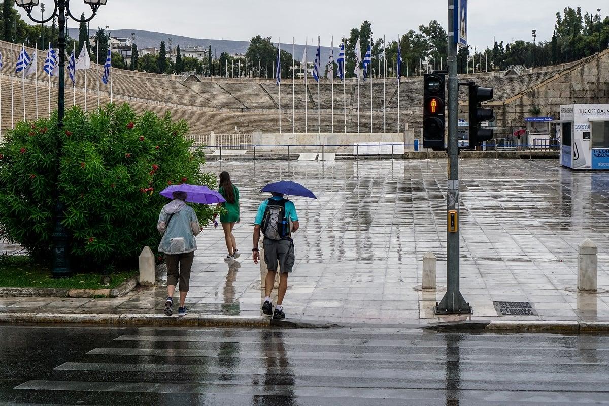 Καιρός: Βροχές ακόμα και στην Αττική την Τρίτη – Πού θα σημειωθούν καταιγίδες