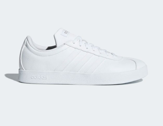 Αυτά είναι τα ωραιότερα λευκά sneakers της αγοράς και τα θέλουμε όλα sneakers