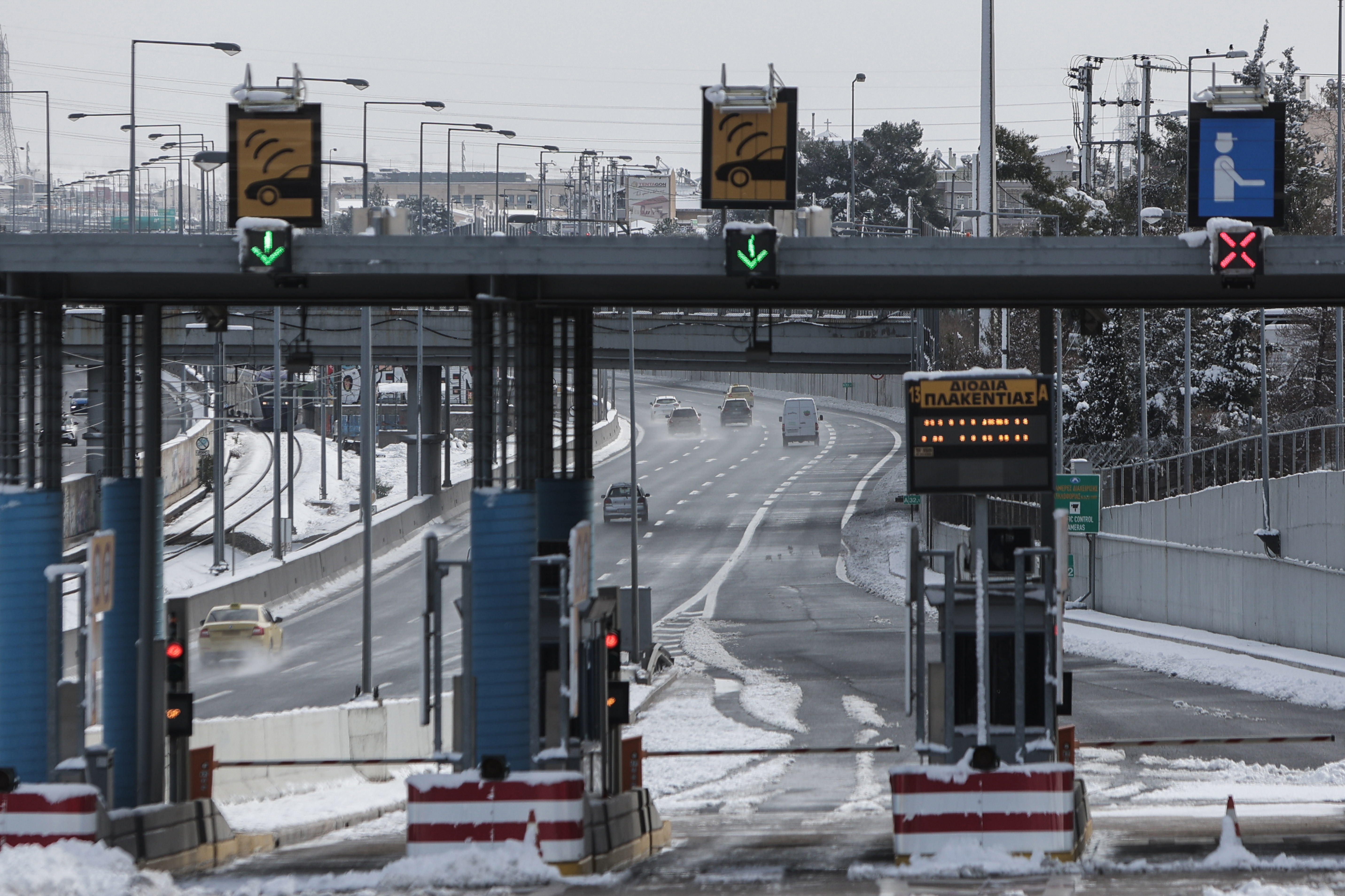 Μειώνονται τα διόδια στην Αττική Οδό