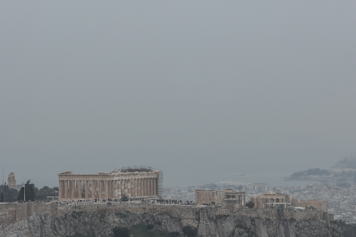 «Ζω από θαύμα»: Η δήλωση του 18χρονου που έπεσε θύμα ληστείας στην Ακρόπολη