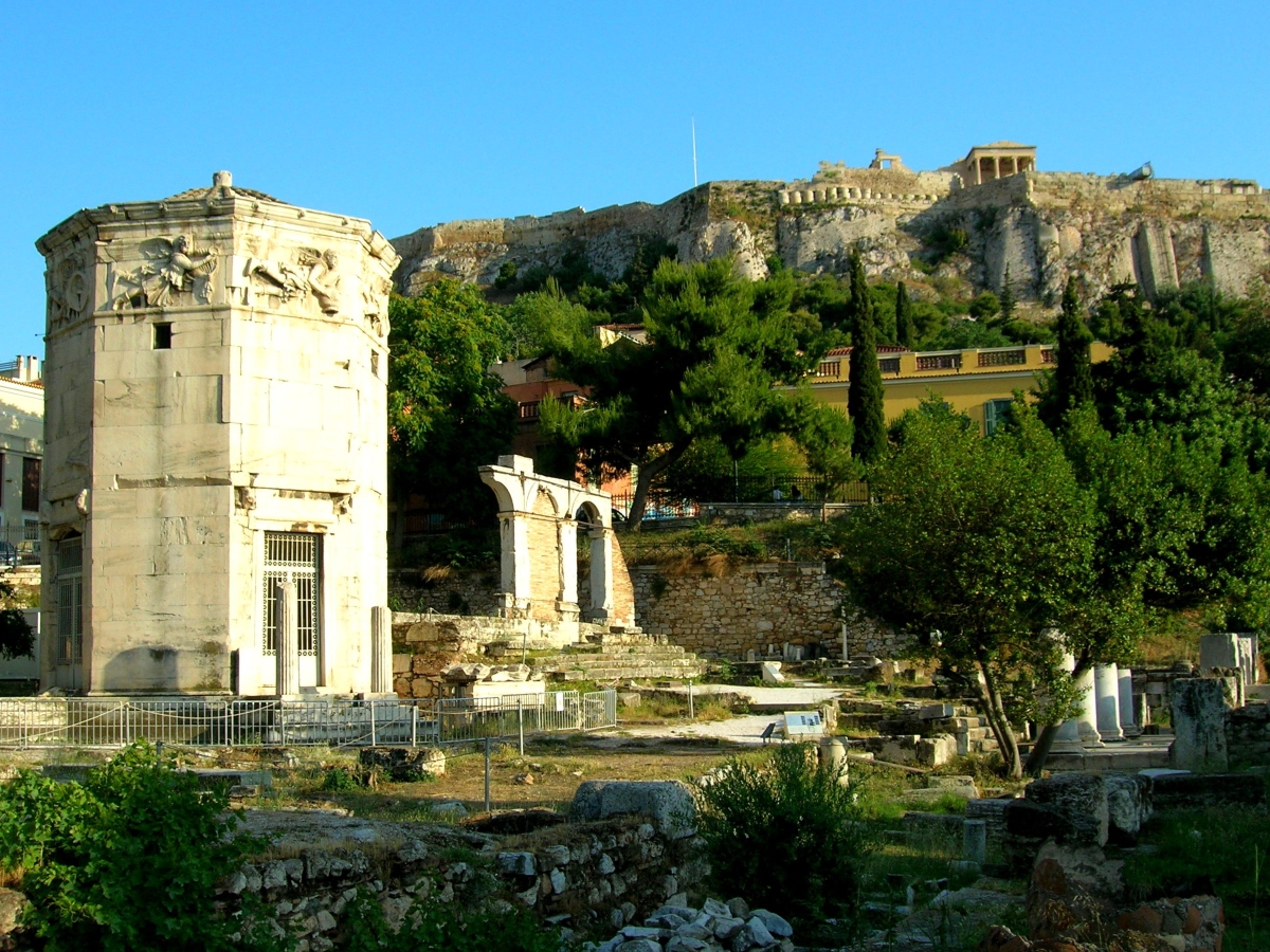 Ακρόπολη: Νιγηριανός προσπάθησε να βιάσει κοπέλα στη μέση του δρόμου