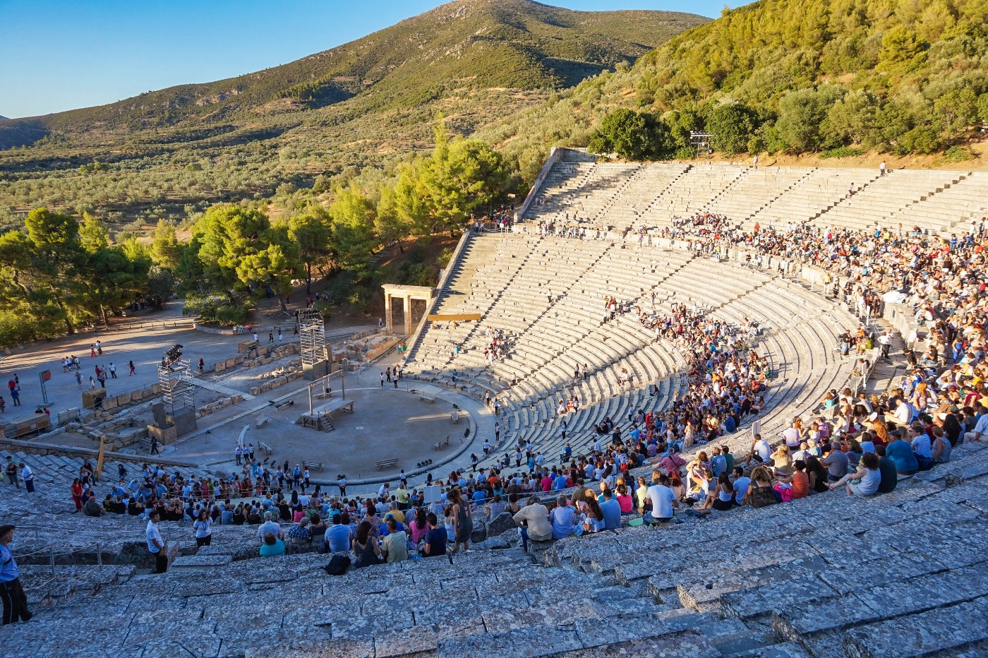 Οι 7 παραστάσεις που ξεχωρίσαμε για το καλοκαίρι στο Φεστιβάλ Αθηνών & Επιδαύρου