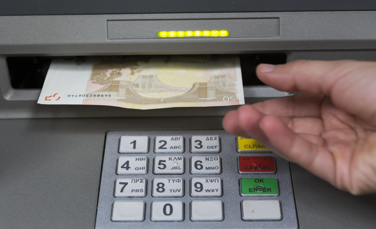 Επιστροφή σε εποχές capital controls θέλει το ΜέΡΑ25 – «Ήρθε η ώρα να ανατινάξουμε το τραπεζικό σύστημα»