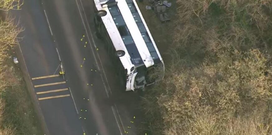 Νότια Κορέα: Ανατροπή λεωφορείου με μία νεκρή και 34 τραυματίες