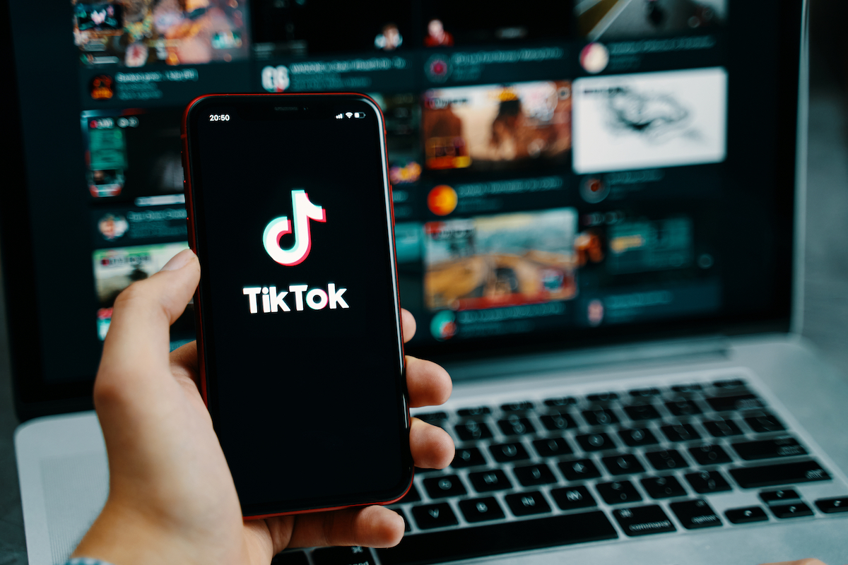 Βρετανία: Πρόστιμο 14,5 εκατ. ευρώ στο TikTok για παραβίαση δεδομένων ανήλικων χρηστών
