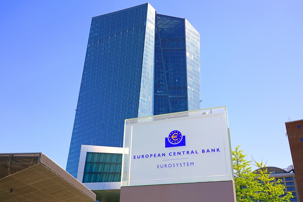 Ισχυρό μπλοκ της ΕΚΤ πιέζει για αυξήσεις επιτοκίων
