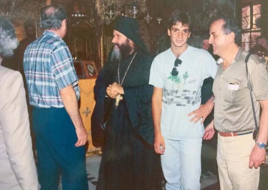 Όταν ο 18χρονος Κυριάκος είχε επισκεφθεί το Άγιο Όρος με τον πατέρα του Κωνσταντίνο Μητσοτάκη Άγιο Όρος