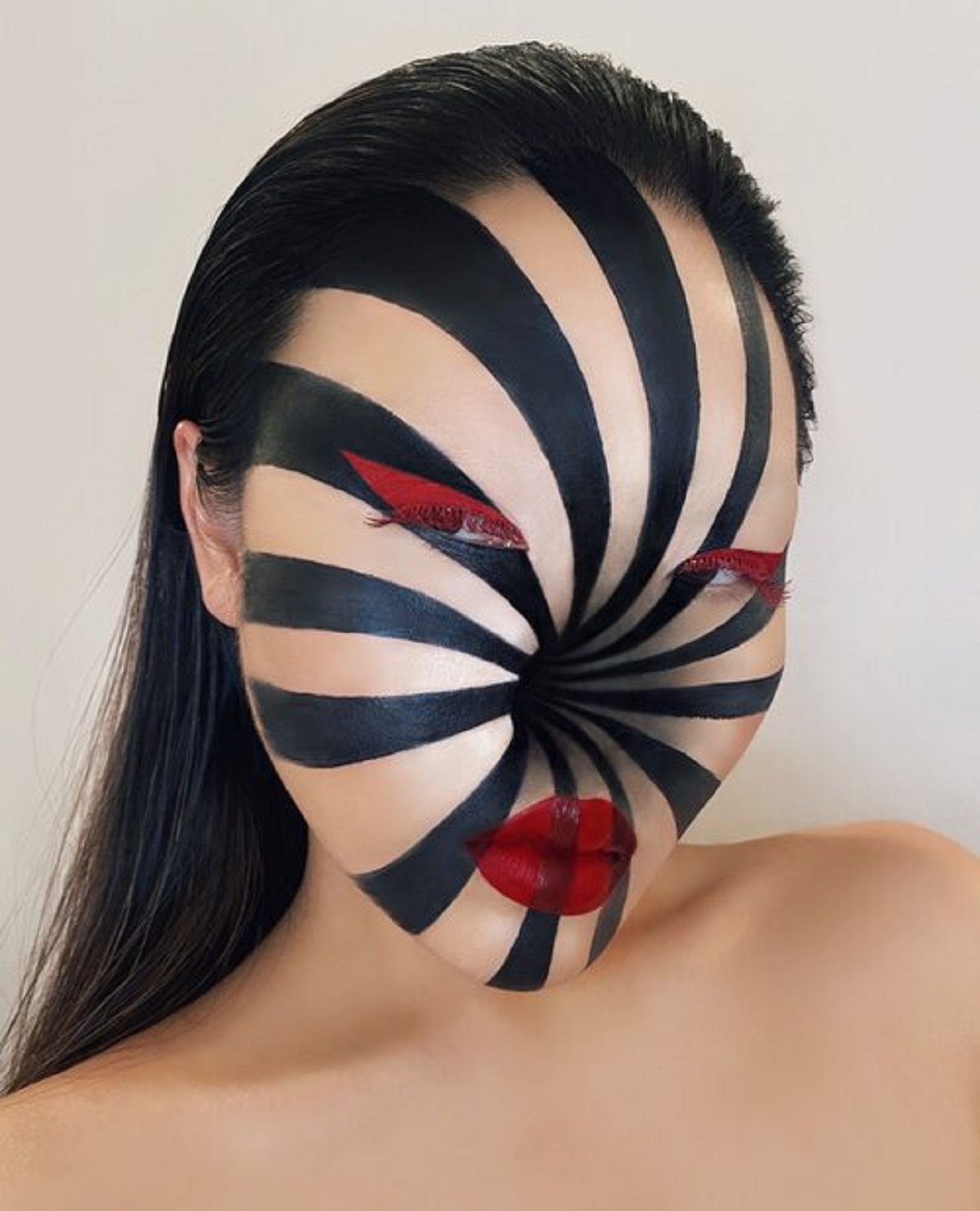 Mimi Choi: It's just an illusion!