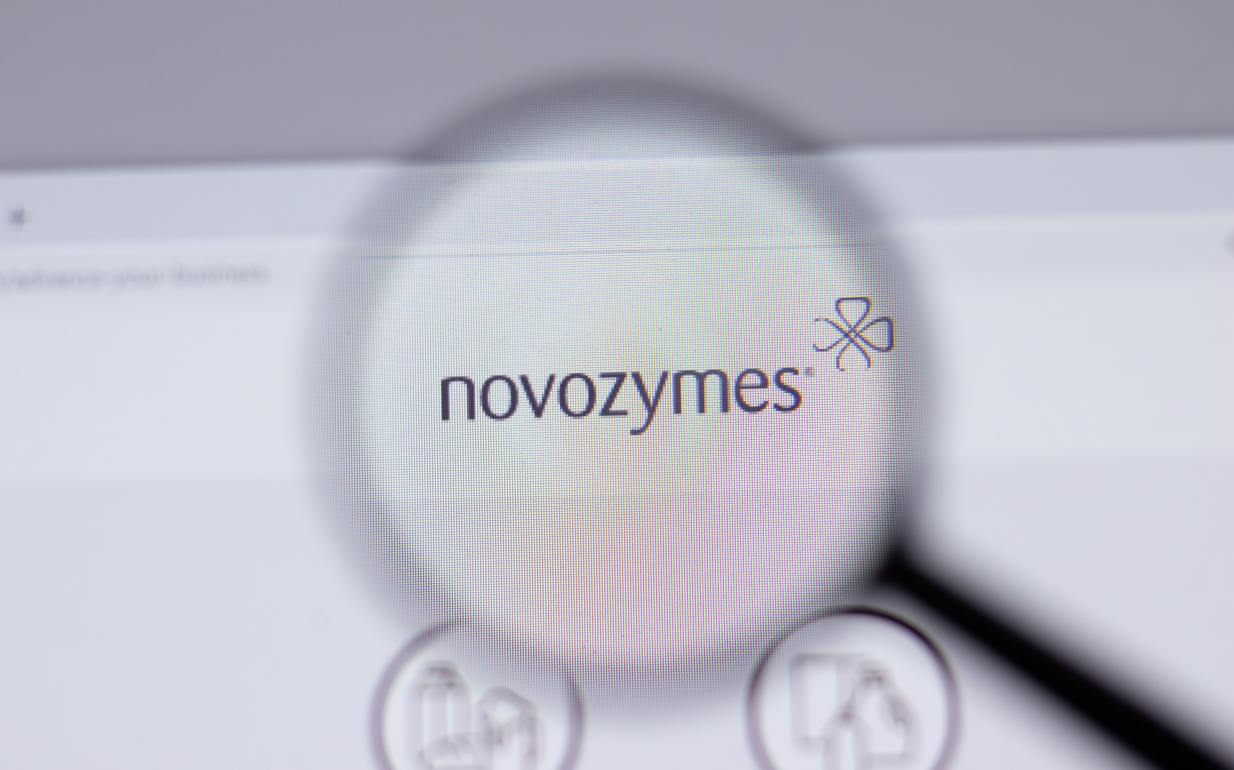 Novozymes: Η εταιρεία από τη Δανία με τα σχεδόν 100 έτη λειτουργίας που συνεργάζεται με τις big ελληνικές επιχειρήσεις