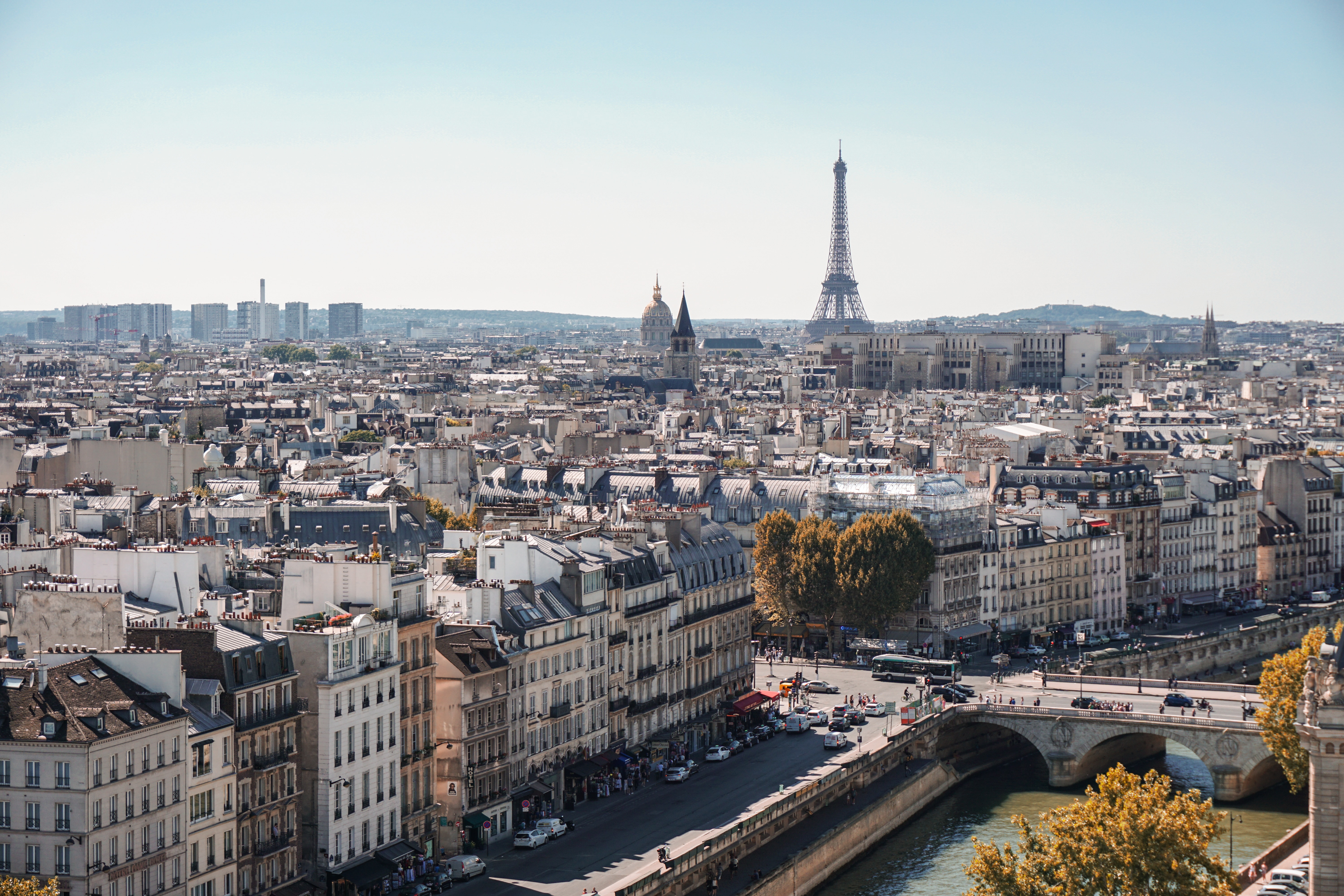 «Φρένο» στις ενοικιάσεις διαμερισμάτων τύπου Airbnb βάζει το Παρίσι