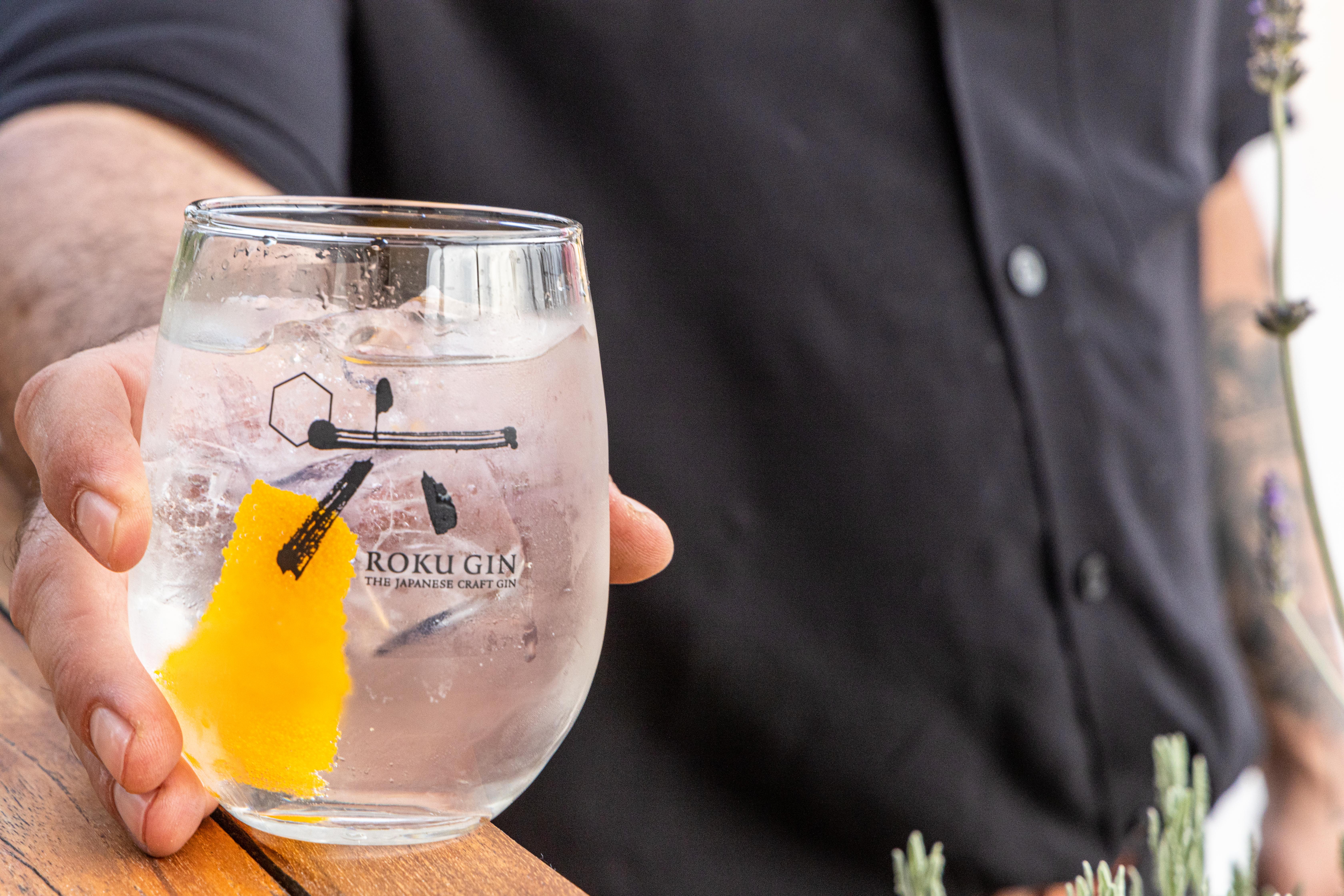 Το Roku Gin μας έκανε να νιώσουμε «Alive with the best of every season» Roku