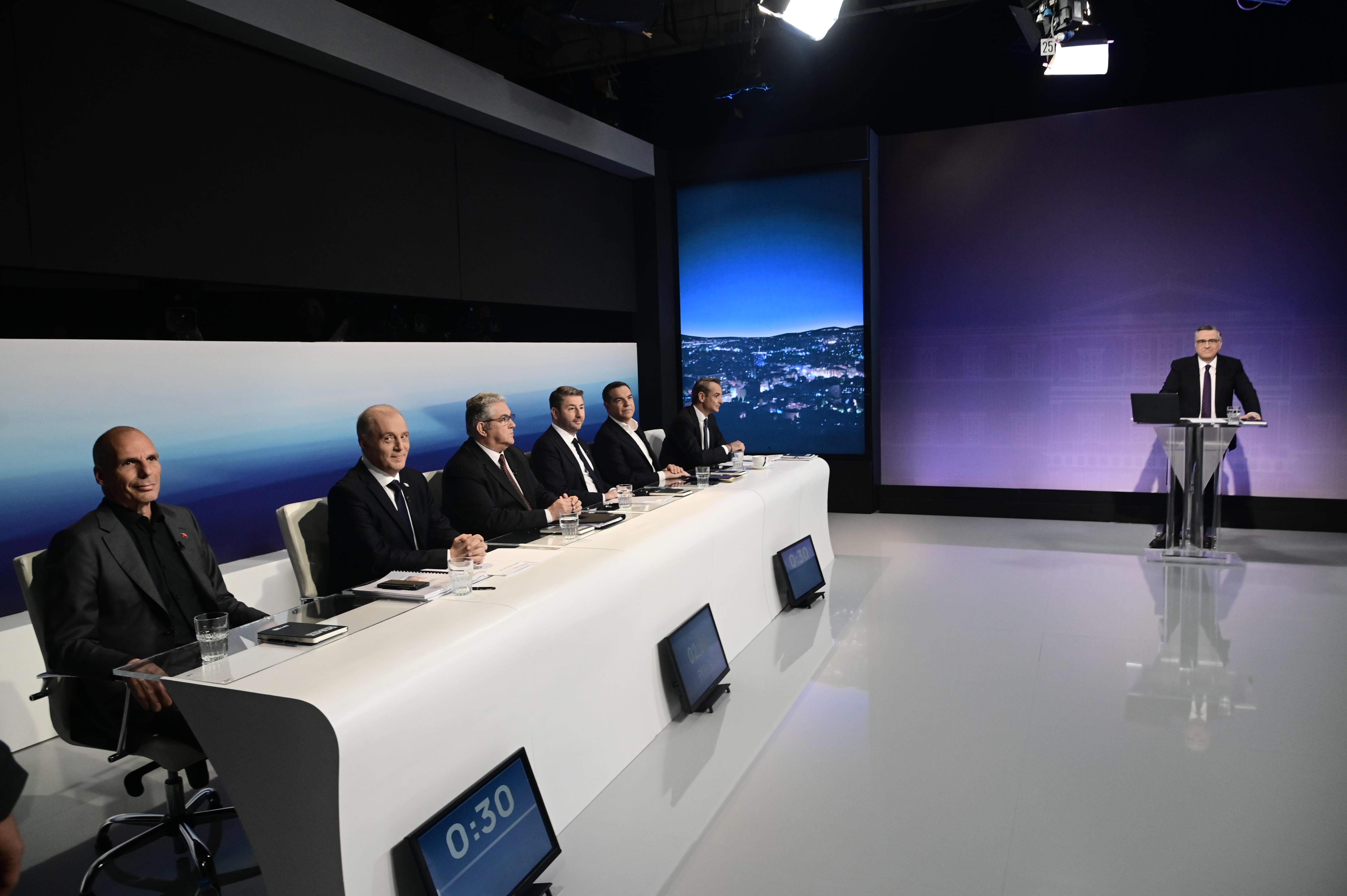 Στο «τραπέζι» η αναβολή του debate των πολιτικών αρχηγών μετά την τραγωδία στην Πύλο