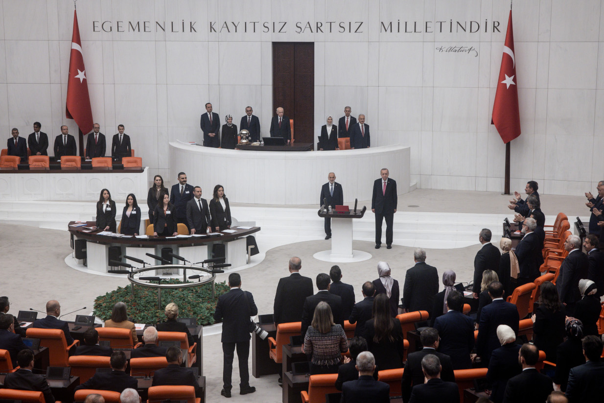 Τουρκία: Ο «σουλτάνος» Ερντογάν ξεκινά την τρίτη θητεία του – Ορκίστηκε παρουσία πλήθους ηγετών