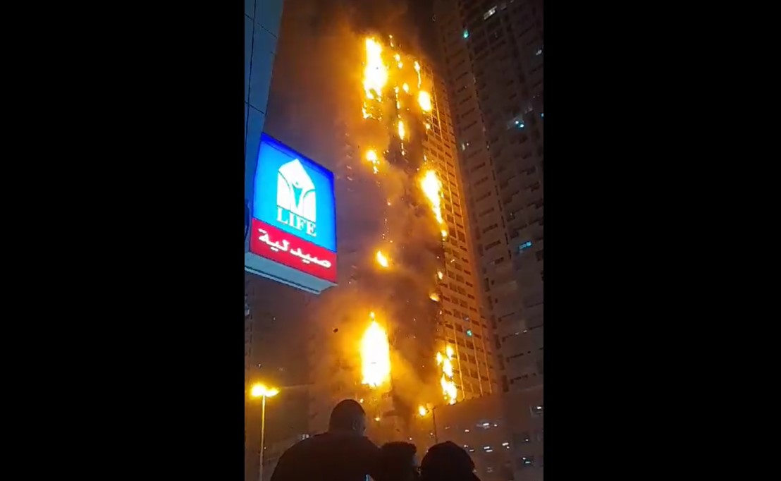 Ηνωμένα Αραβικά Εμιράτα: Μεγάλη φωτιά σε 36ώροφο ουρανοξύστη
