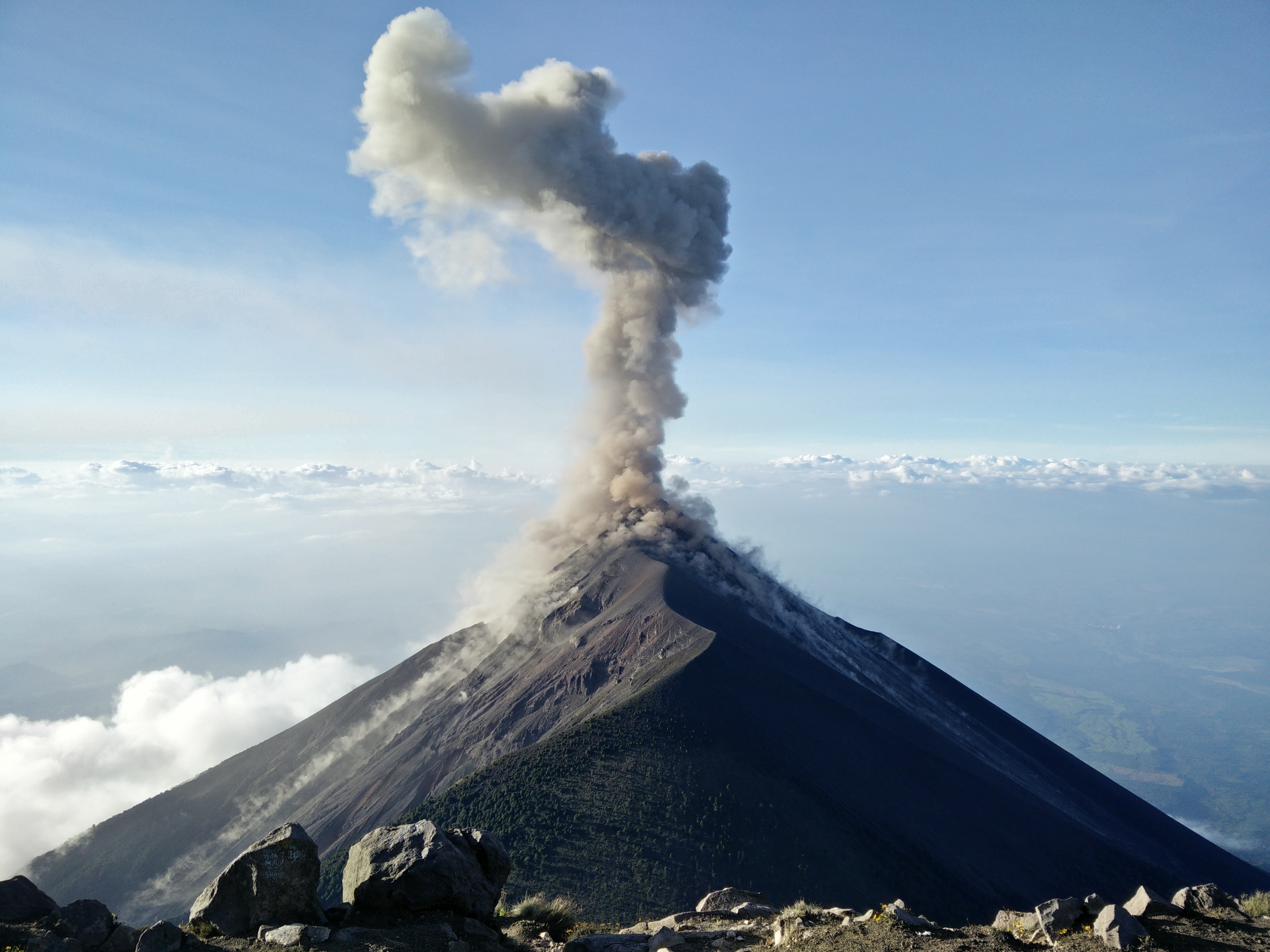 Ιταλία: Φόβοι από τους ειδικούς ότι το ηφαίστειο Campi Flegrei μπορεί να εκραγεί για πρώτη φορά μετά από 485 χρόνια