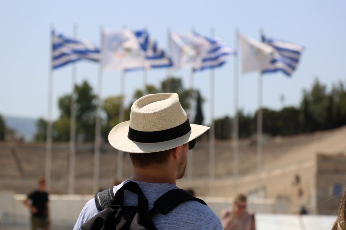 Βελτιώνεται σήμερα ο καιρός – Πού θα πέσουν τοπικές βροχές το πρωί