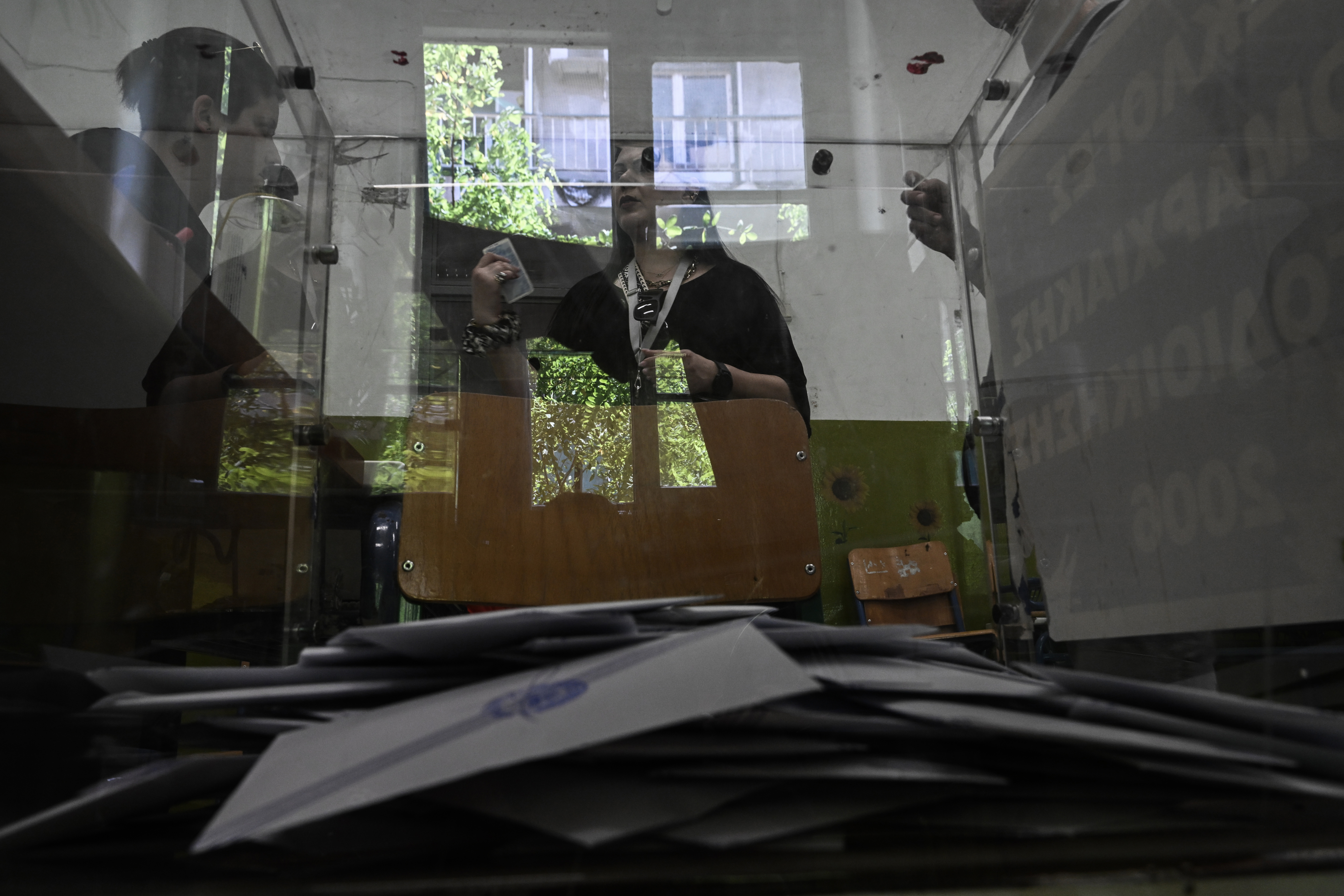 Εκλoγές: Πρώτη φορά που ψηφίζουν οι απόδημοι Έλληνες στον απόηχο της «οκτωβριανής επανάστασης»